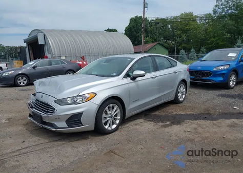 2019 Ford Fusion Hybrid Se z USA, uszkodzony, nr VIN 3FA6P0LU9KR157653